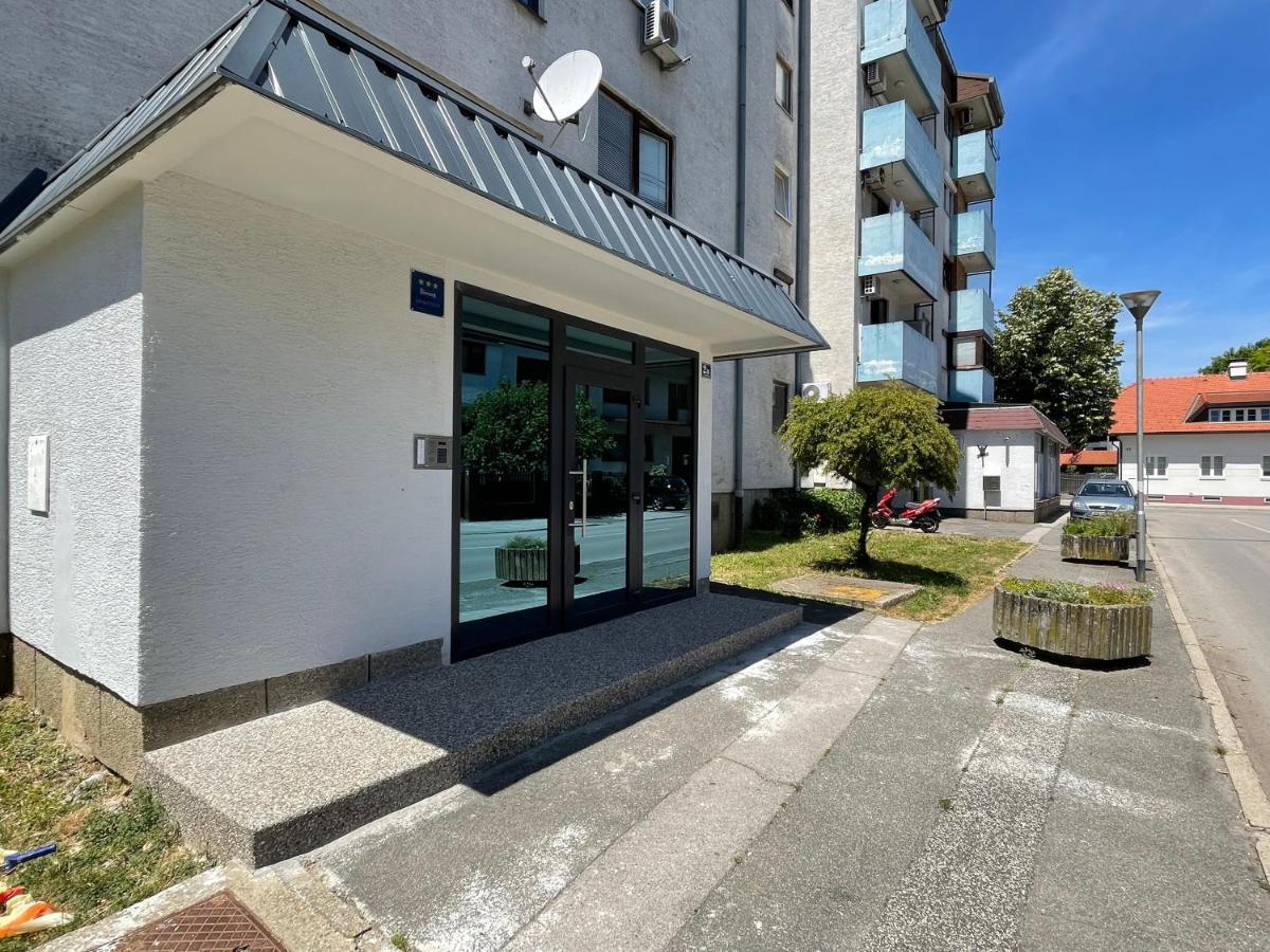 Dis Apartment Varazdin Exterior photo
